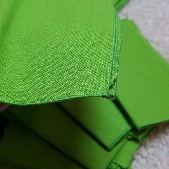 56 X 114 Green Oval Table Cloth +10 Napkins - Picture 2 of 5